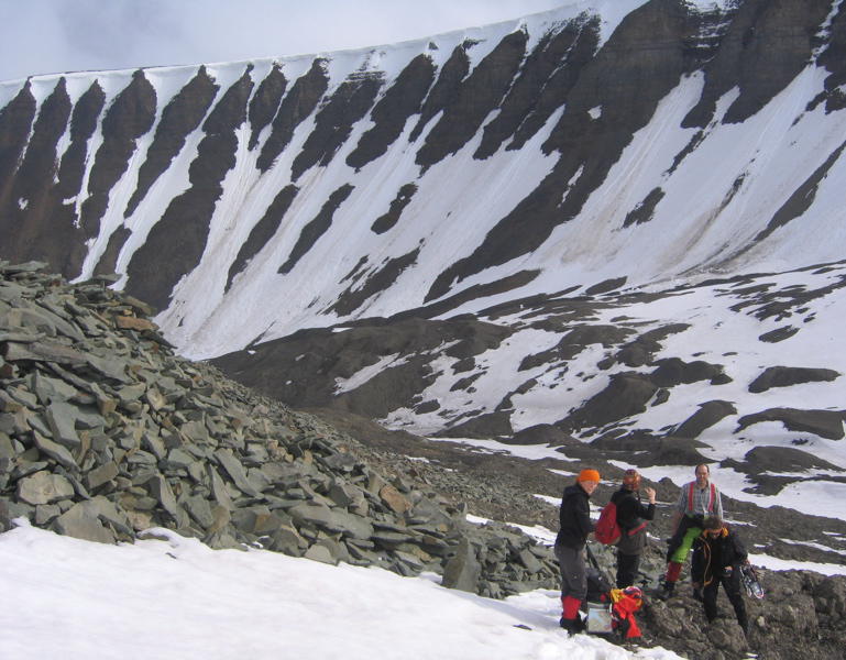 The hike up to the 'Sarcophagus'